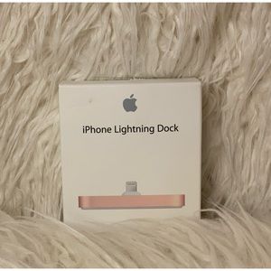 Apple Lightning Dock 2015/16- Rose Gold, new in box never opened